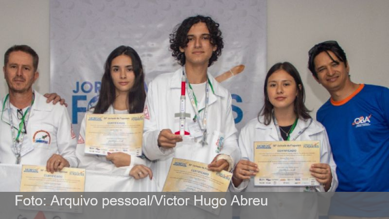 Aluno de escola estadual de Minas conquista nota mil na redação do Enem 2025