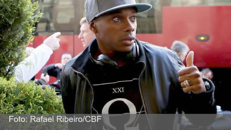 STF forma maioria para manter prisão de Robinho