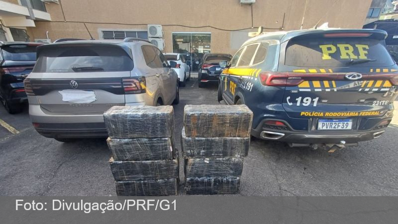 Mais de 230 kg de maconha são apreendidos dentro de carro na BR-267; entorpecentes seriam entregues em Juiz de Fora
