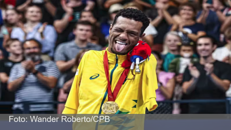 Gabrielzinho arrasa em Paris e é eleito estrela das Paralimpíadas; “Pelé das Piscinas”