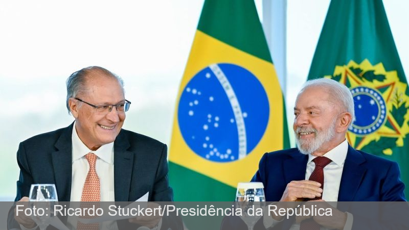 Ao menos 17 ministros deixaram cargos para concorrer às eleições