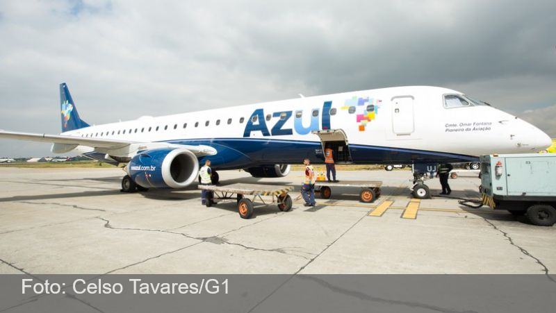 Alta nos casos de Covid e gripe afasta tripulantes da Azul e afeta voos