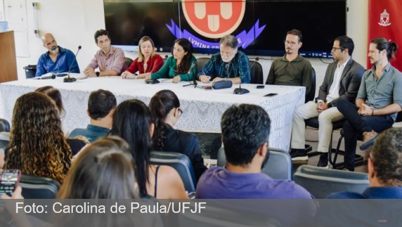 UFJF se reúne com vereadores, pais e responsáveis para tratar da situação do Colégio João XXIII