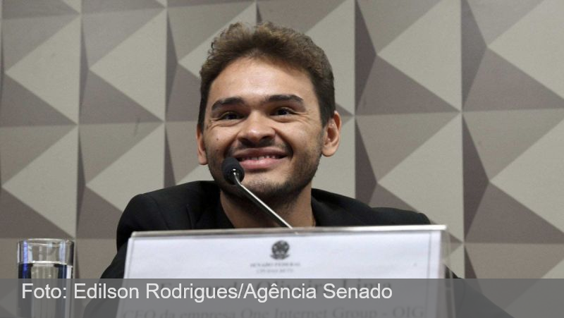 Quatro políticos estavam em voo com suspeita de contrabando