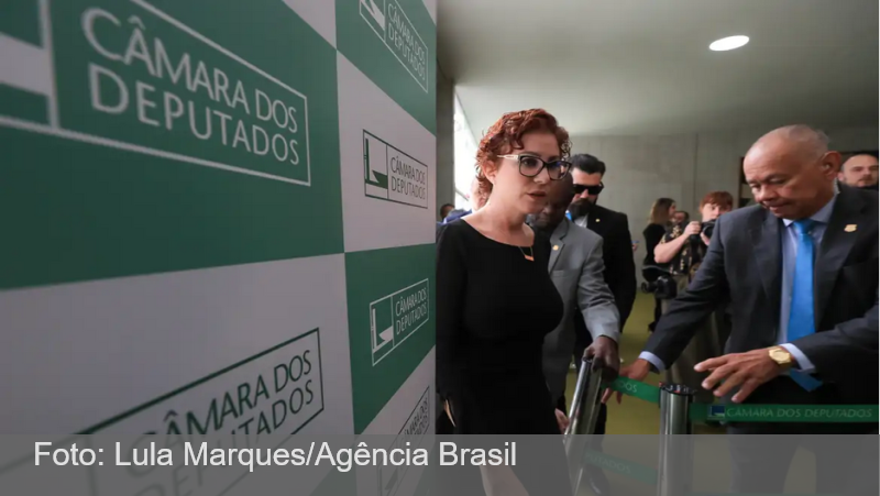 Moraes arquiva investigação contra Zambelli por obstrução e coação