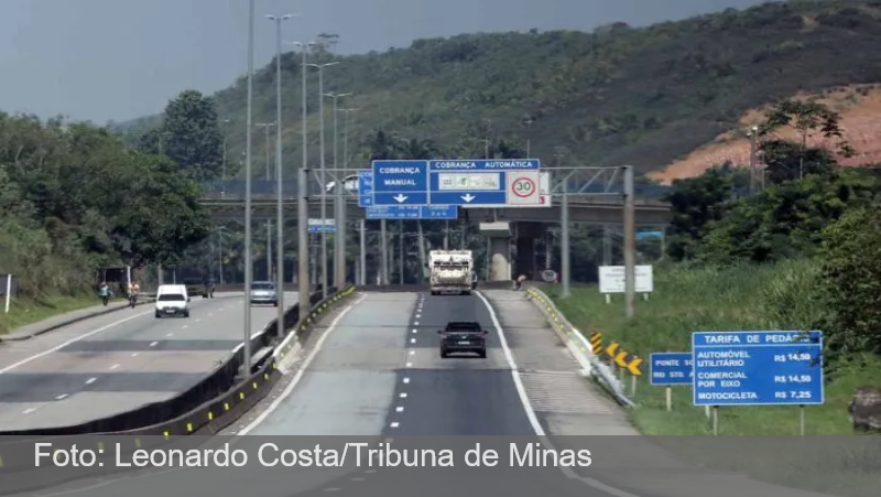 Tombamento de carreta provoca interdição parcial na BR-040 nesta segunda-feira