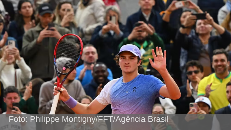 João Fonseca cai, mas duplas brasileiras vencem em Roland Garros