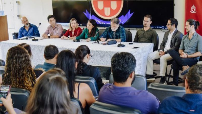UFJF se reúne com vereadores, pais e responsáveis para tratar da situação do Colégio João XXIII