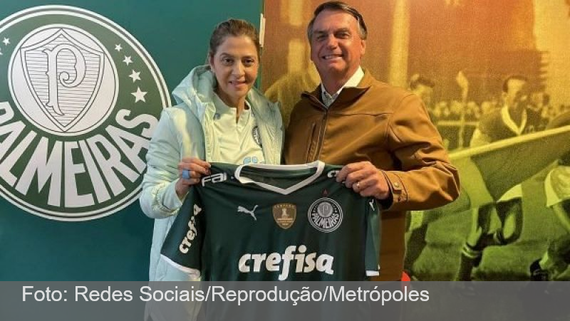 Após participar de culto, Bolsonaro vai a jogo do Palmeiras em SP