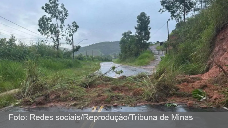 JF: Deslizamento de terra na Zona Norte afeta trecho da JK e oito linhas de ônibus; desvio é feito pela BR-040