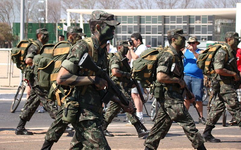 Exército Brasileiro realiza simulação de Guerra contra a Venezuela