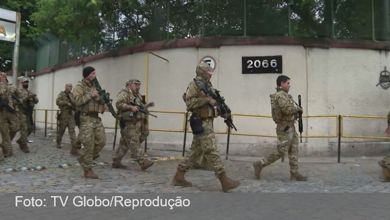 Polícia do RJ ocupa o Jacarezinho e inicia projeto que reformula UPPs