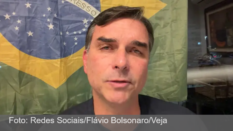 Flávio usa veto de Moraes para mobilizar militância nas redes após polêmicas