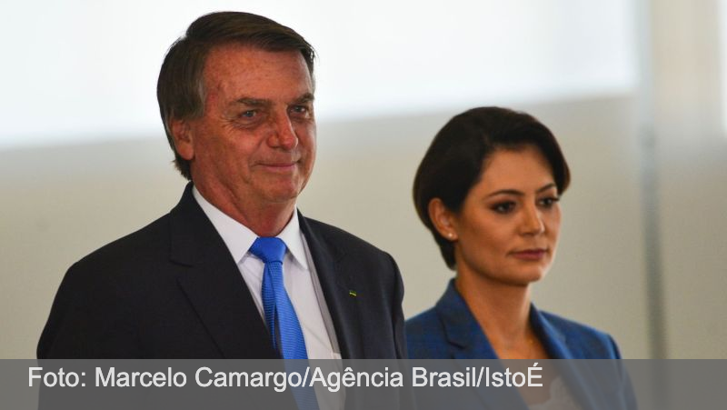 Moraes autoriza visita de Michelle a Bolsonaro na PF; audiência de custódia é neste domingo