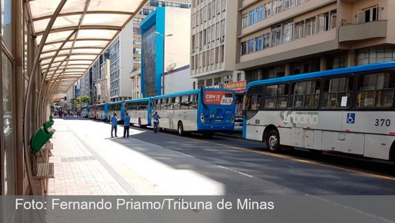 JF: Pontos de ônibus da Avenida Rio Branco serão lavados na noite desta quinta