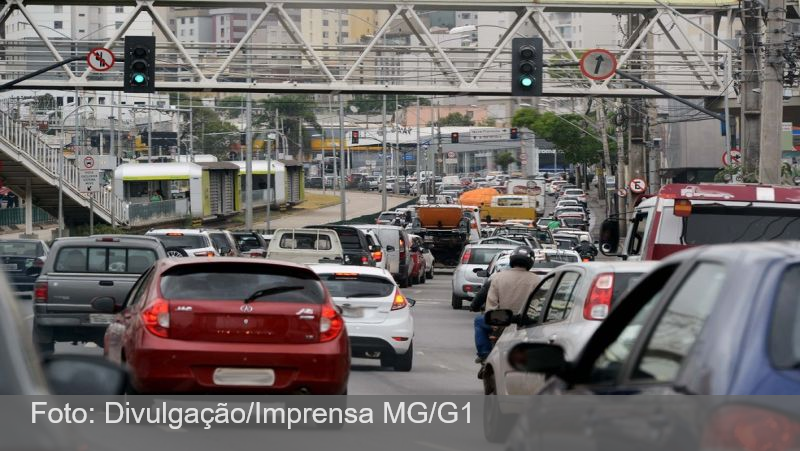 Licenciamento de veículos em MG: prazo para pagar taxa termina nesta terça; saiba como fazer