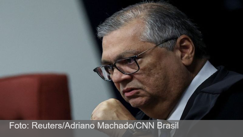 Dino suspende pagamento de penduricalhos no serviço público