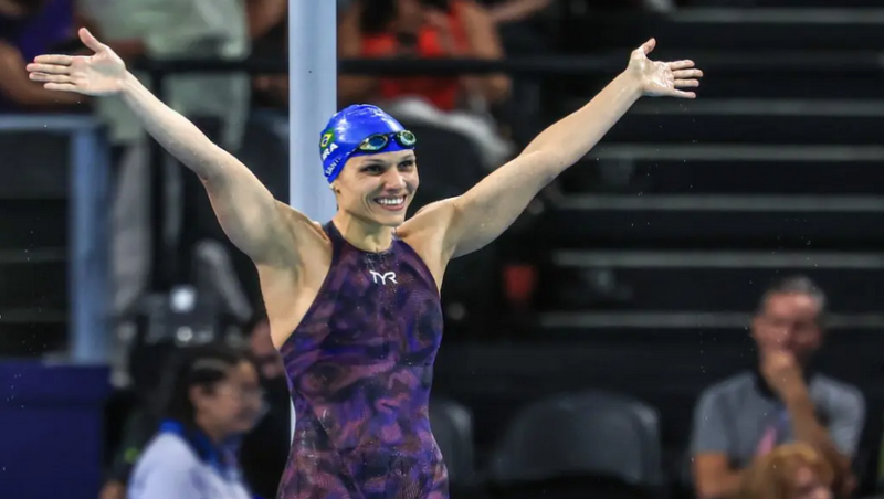 Carol Santiago conquista terceiro ouro em Paris e amplia feito entre as mulheres nos Jogos Paralímpicos