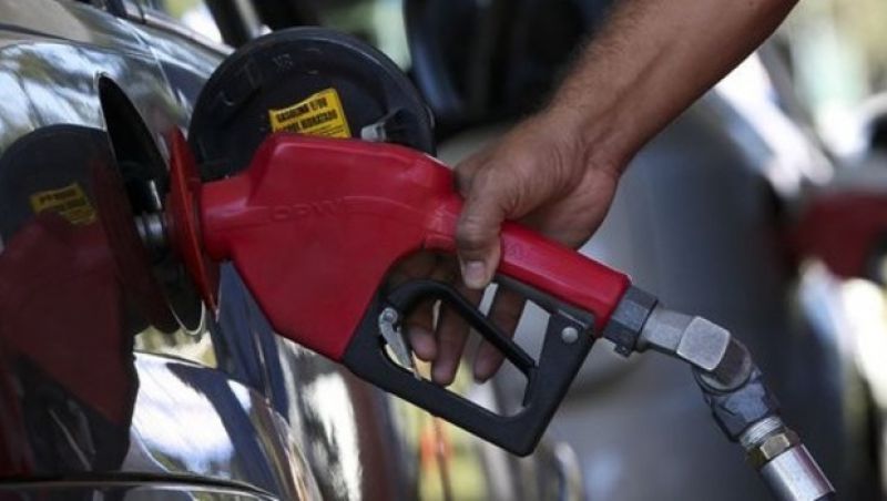 Governo de MG anuncia redução de imposto sobre gasolina, energia elétrica e internet