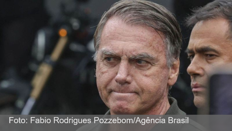 Polícia Civil do DF pede a Moraes para ouvir Bolsonaro após apreensão de pistola