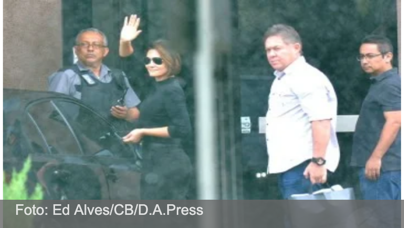 Michelle chega à PF para visitar Bolsonaro após autorização de Moraes