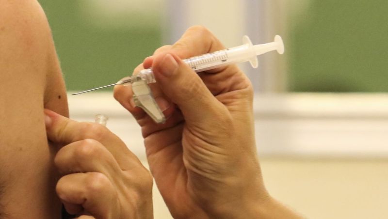 Anvisa aprova registro de vacina atualizada contra a Covid-19
