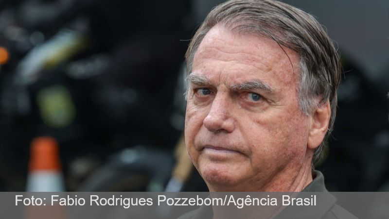 Polícia Civil do DF diz que Bolsonaro não cometeu crime ao ter arma em casa