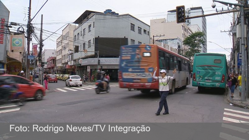 Cabo de energia rompe e deixa região do Centro de Juiz de Fora sem luz