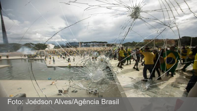 Bolsonaristas buscam derrubar veto de Lula ao PL da Dosimetria