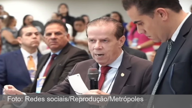 Pastor diz que foliões de escola de samba que homenageou Lula “terão câncer”