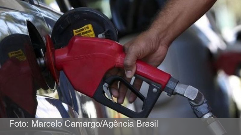 Governo de MG anuncia redução de imposto sobre gasolina, energia elétrica e internet