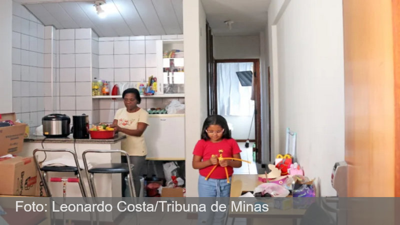 “Amanhã eu não sei o que vai ser”: vítimas das chuvas, desabrigados esperam por moradia definitiva em Juiz de Fora