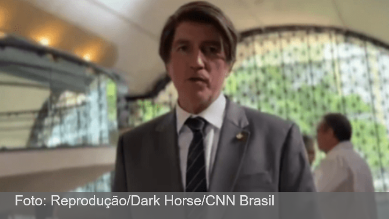 Petistas vão ao TSE para barrar filme de Bolsonaro até eleições