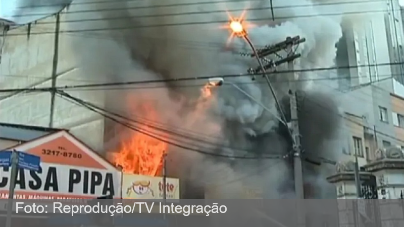 Justiça autoriza leilão de loja do Castelo da Borracha para pagar vítimas de incêndio em 2011 em Juiz de Fora