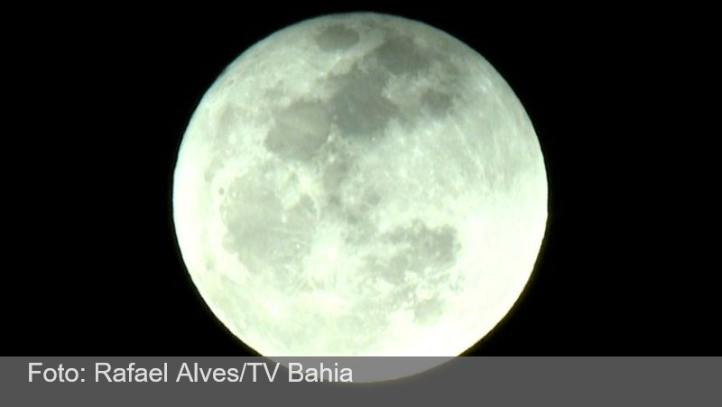 Superlua azul é laranja? Entenda o que pode influenciar na cor da lua