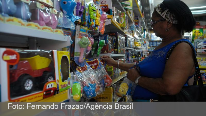 Brinquedos têm substâncias tóxicas até 15 vezes acima do limite, diz estudo da USP e Unifal