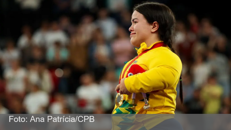 Mariana D’Andrea é bicampeã paralímpica e bate recorde no halterofilismo em Paris 2024