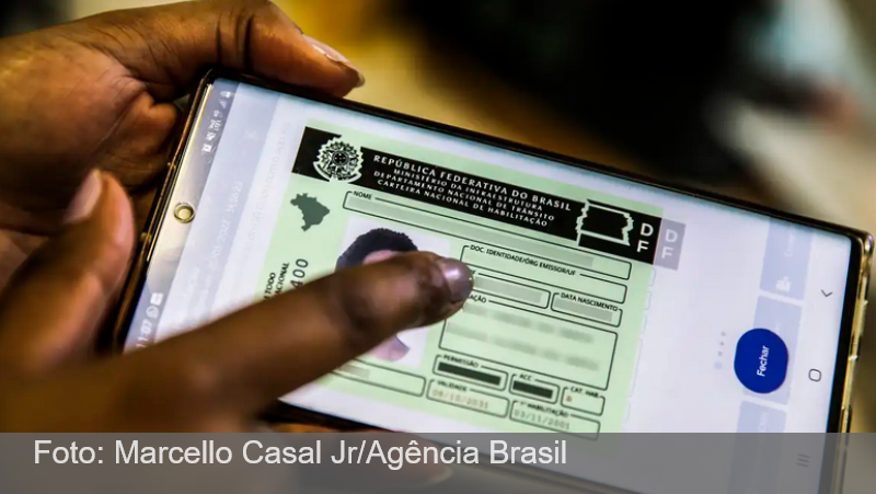 Lula sanciona lei que garante renovação automática da CNH