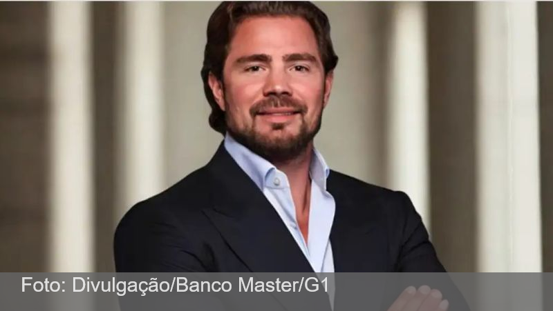 Mensagens trocadas entre Vorcaro e Moraes foram extraídas e periciadas pela PF, diz jornal