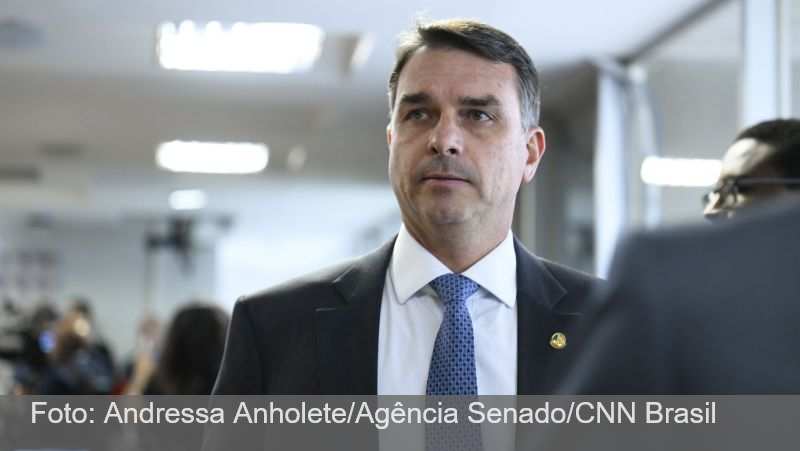 Flávio nega conhecer Vorcaro a banqueiro e, após áudio, não é recebido