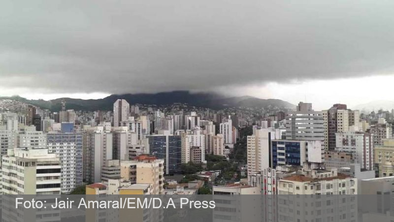 Inmet emite alerta de chuva intensa em 56 cidades de Minas; veja lista
