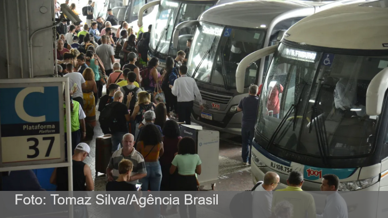 Ônibus segue como meio de transporte mais buscado para viagens nacionais, aponta Google