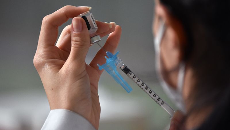 JF: Vacinação contra Covid-19 segue em 27 UBSs nesta sexta-feira, 21