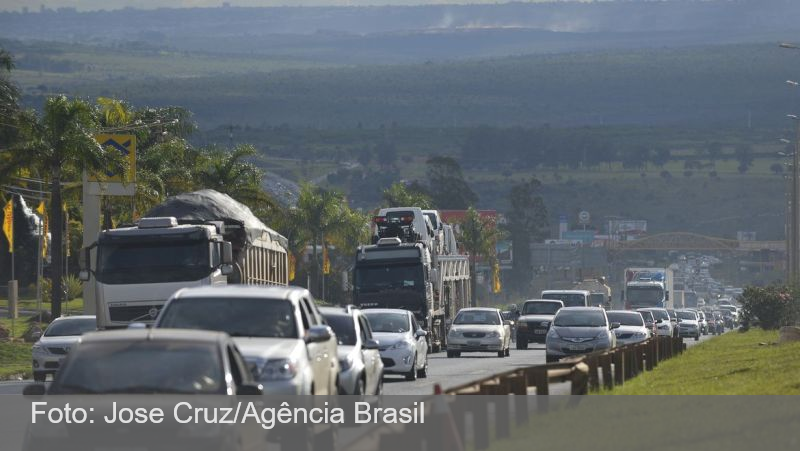 Acidentes em rodovias federais durante o feriado causaram 72 mortes
