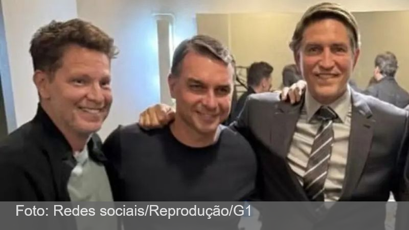 Mário Frias contradiz Flávio Bolsonaro e afirma não haver um ‘único centavo’ de Vorcaro no filme sobre o ex-presidente