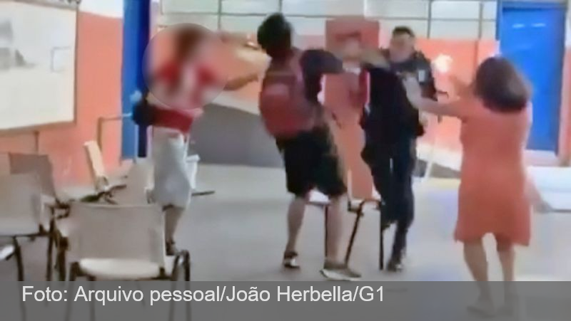 VÍDEO: policial militar agride estudantes em colégio estadual na Zona Sul do Rio