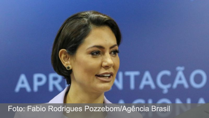 Michelle não estava em casa no momento da prisão de Bolsonaro