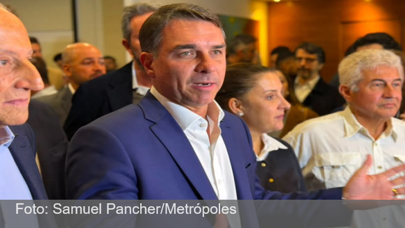 Flávio Bolsonaro convoca ato para o 7 de Setembro na Avenida Paulista