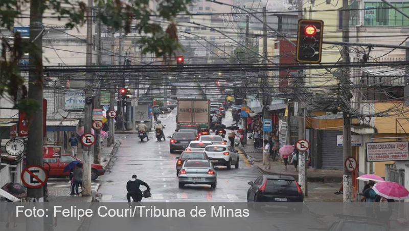 Chegada do período de chuvas causa apreensão no Bairro Santa Luzia em Juiz de Fora