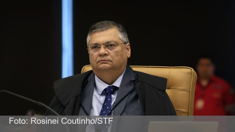 Dino proíbe novas leis que garantam “penduricalhos” acima do teto